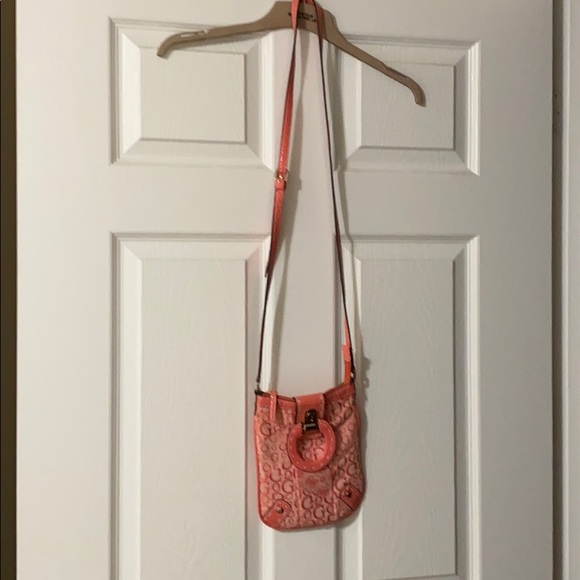 Guess crossbody purse - Picture 3 of 3